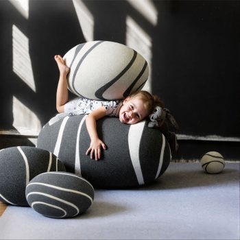 Pebble Pillows Neo-LivingStones Rock Pillows Pebble Cushions Set 28 pebble pillows livingstones pebble pillows 6814 pebble pillows